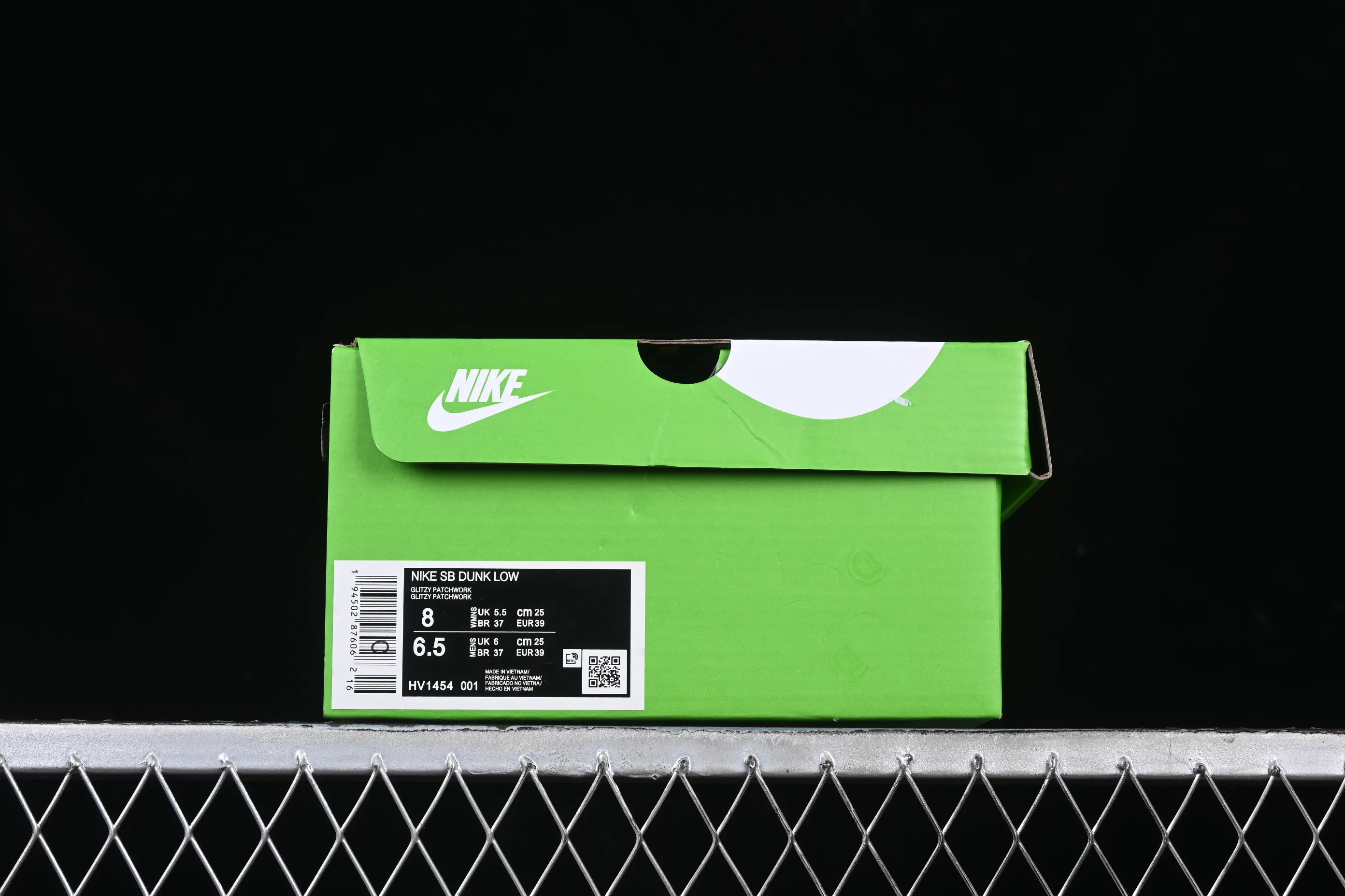 All categories Nk SB Dunk series Nk SB Dunk Low low-top sneakers Nk Dunk Low "What The Ducks" Oregon State Football Ducks low-top cultural casual sneakers HV1454-001